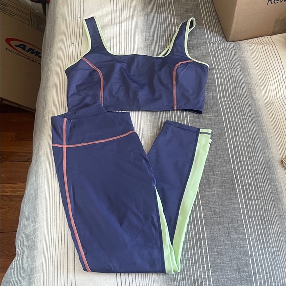 Fabletics Pants - Flabetics set (2 pc) XL Motion360 Blue and Green Activewear Set